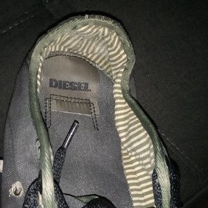 Diesel tennis shoes